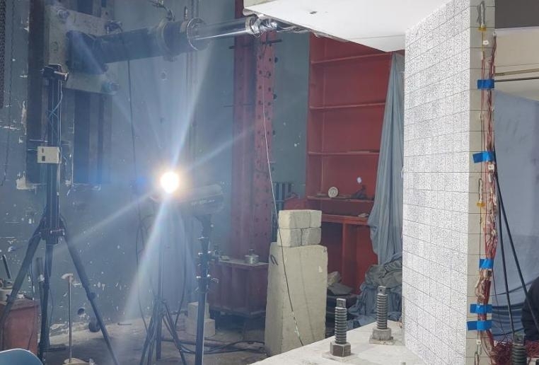 基于3D-DIC全场应变测量技术的混凝土-钢板结构抗剪性能测试.jpg 基于3D-DIC全场应变测量技术的混凝土-钢板结构抗剪性能测试.jpg